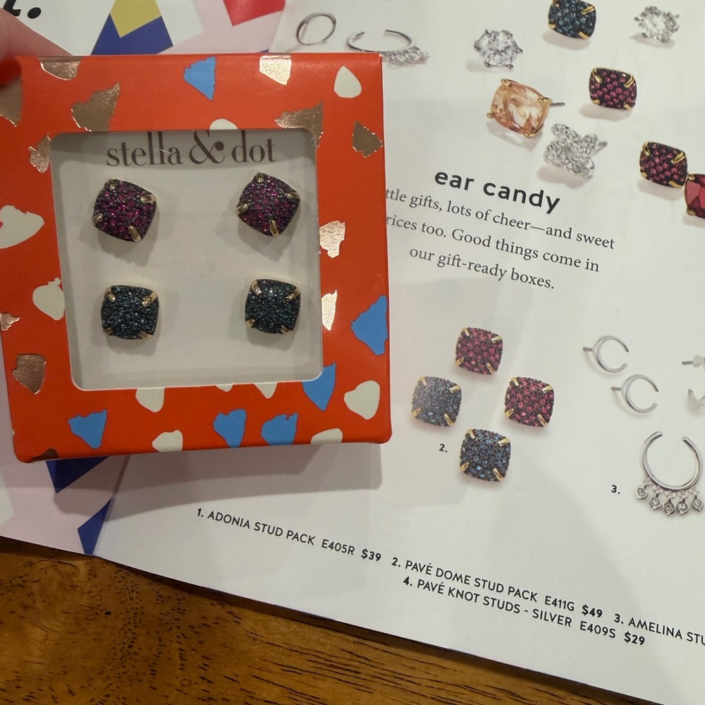 Pave Dome Stud Pack